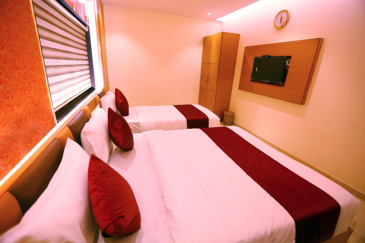 Hotel Hindustan Residency ターネー エクステリア 写真