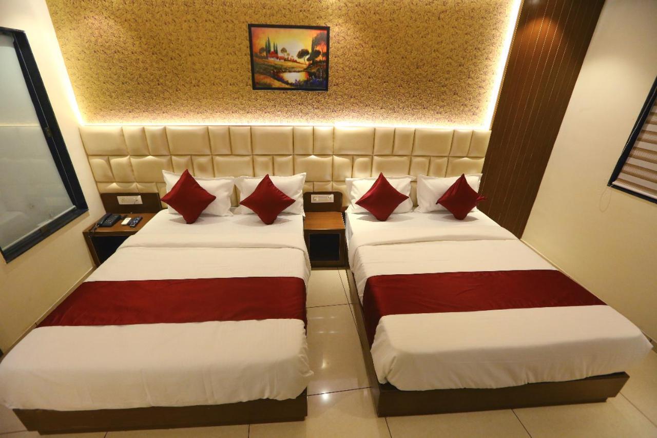 Hotel Hindustan Residency ターネー エクステリア 写真