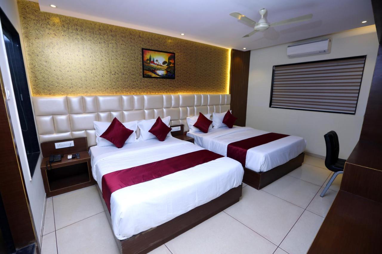Hotel Hindustan Residency ターネー エクステリア 写真